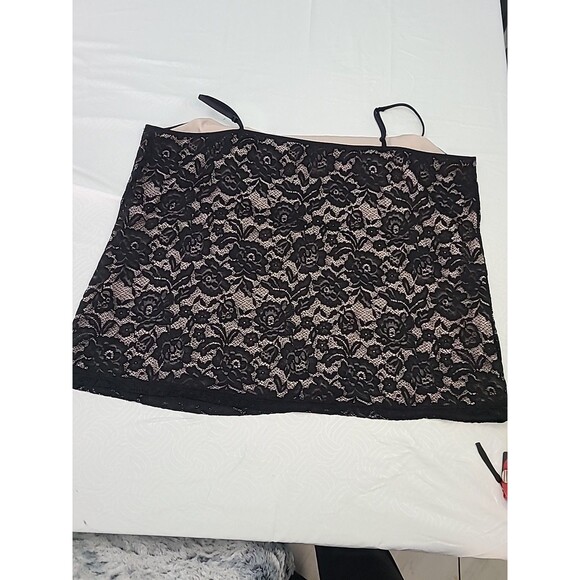 Maurices Women's Lace Camisole in Black -Plus Size 3X - Picture 4 of 5